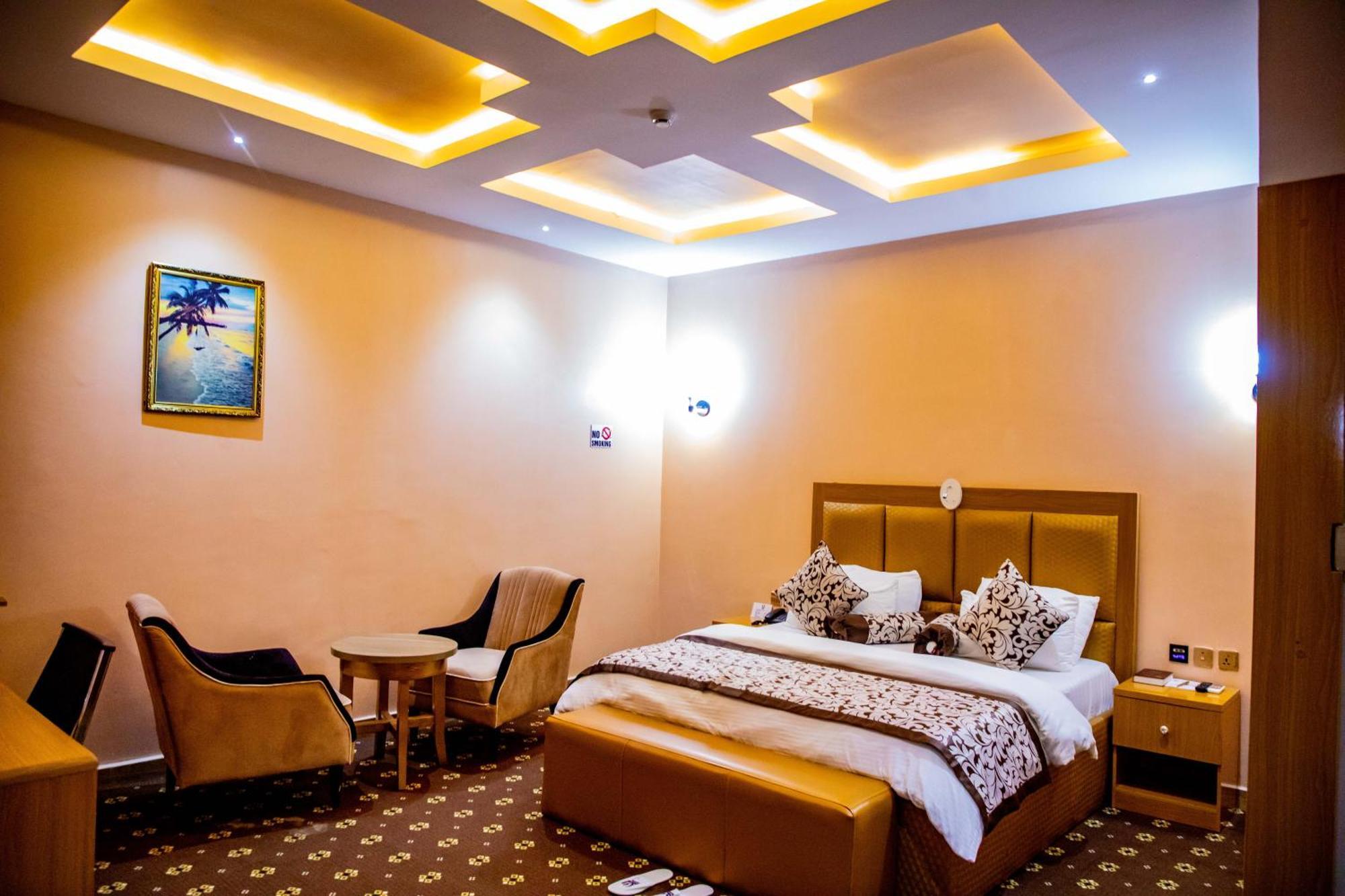 Villa Hilton Hotels Uyo Exterior foto